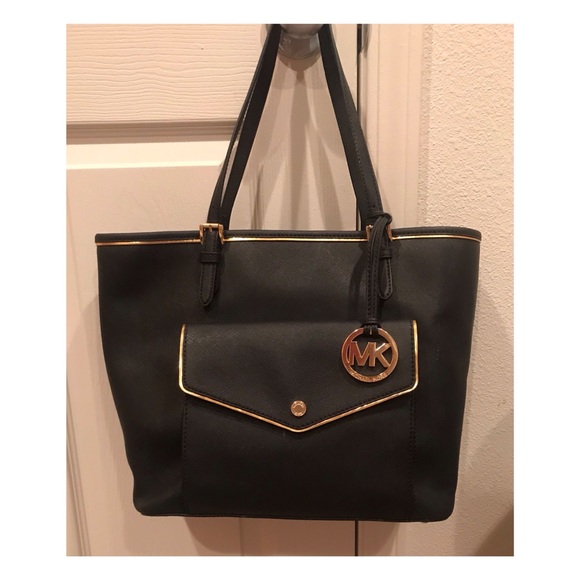 Michael Kors Handbags - Micheal Kors Tote Bag